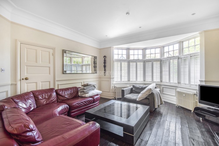 View Full Details for Lyndhurst Avenue, Mill Hill