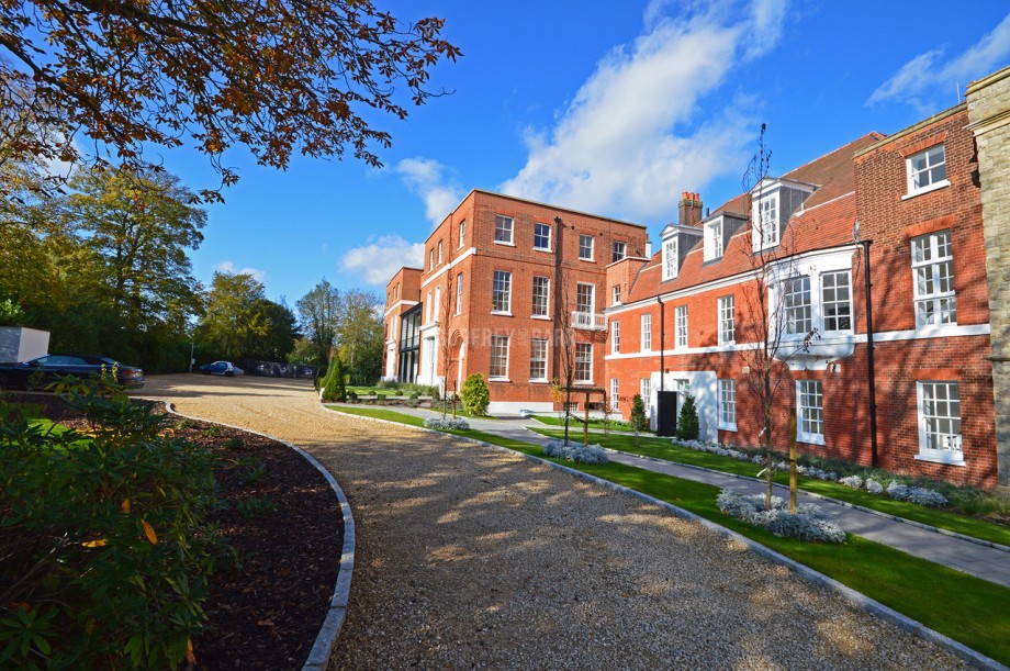 Godfrey & Barr Estate Agents Full Details for Cupola,Rosary Manor