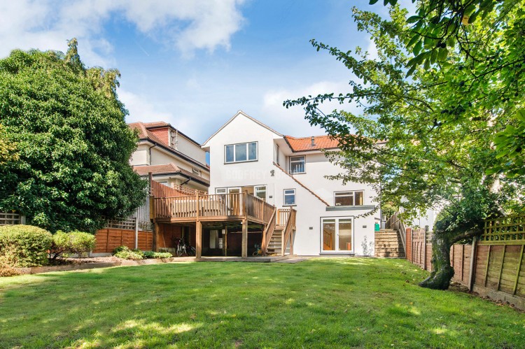 View Full Details for Lawrence Avenue, Mill Hill