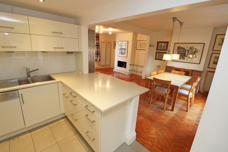 View Full Details for Brookland Hill, Hampstead Garden Suburb