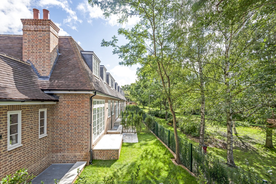 Images for Bute Mews, Hampstead Garden Suburb