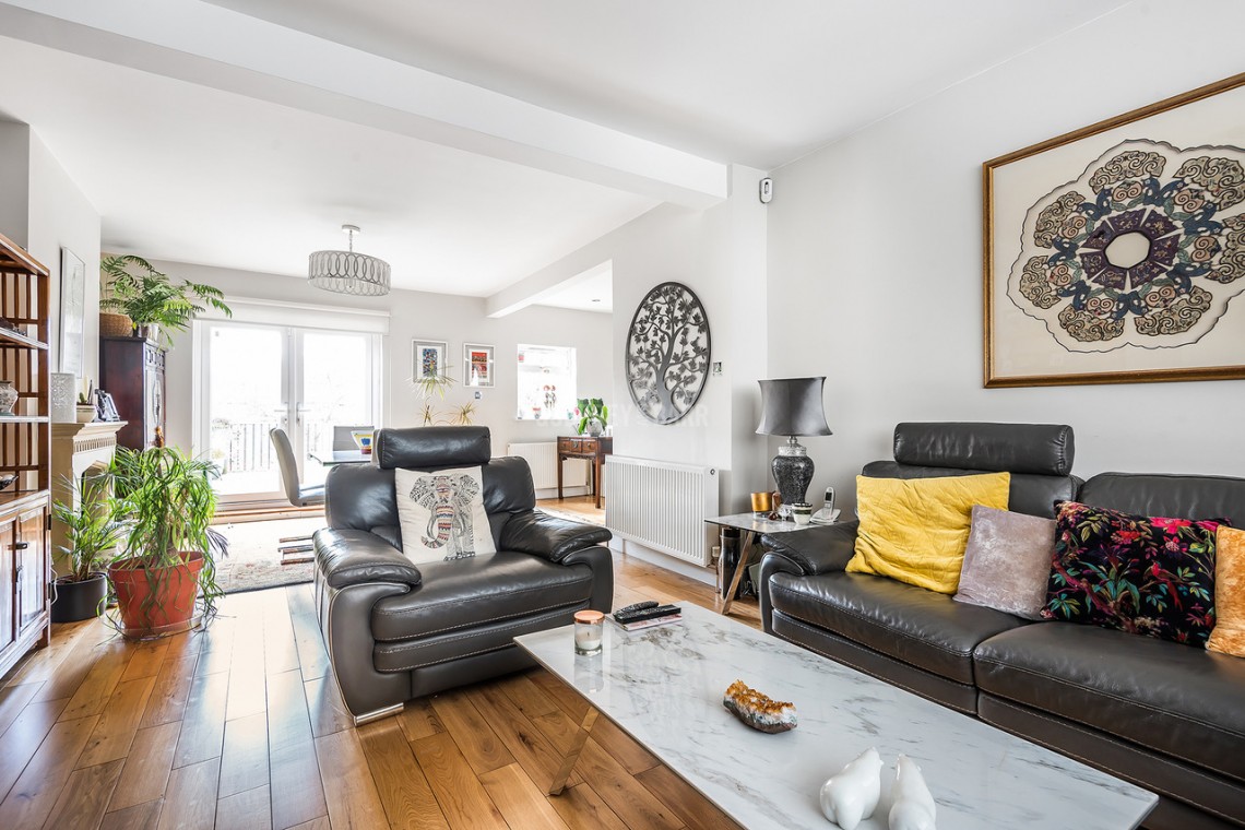 Images for Broughton Avenue, Finchley