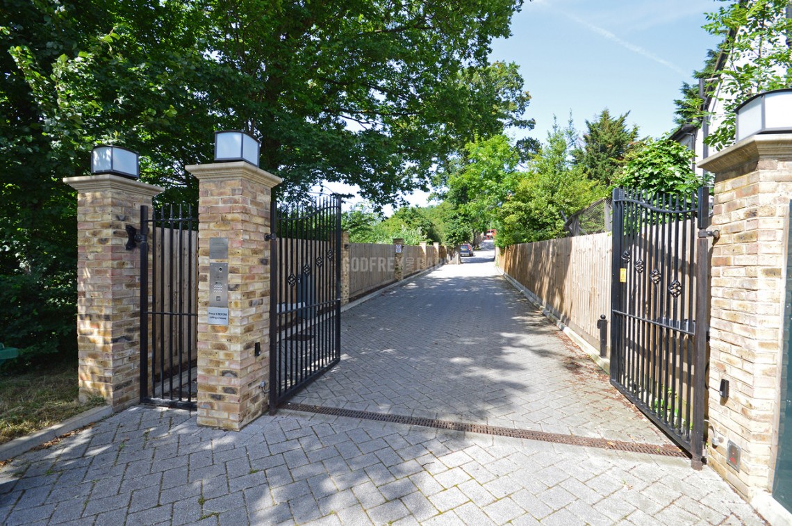 Images for Cranberry Close, Mill Hill