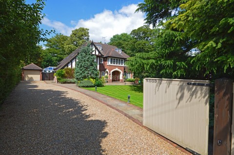 Crown Close, Mill Hill