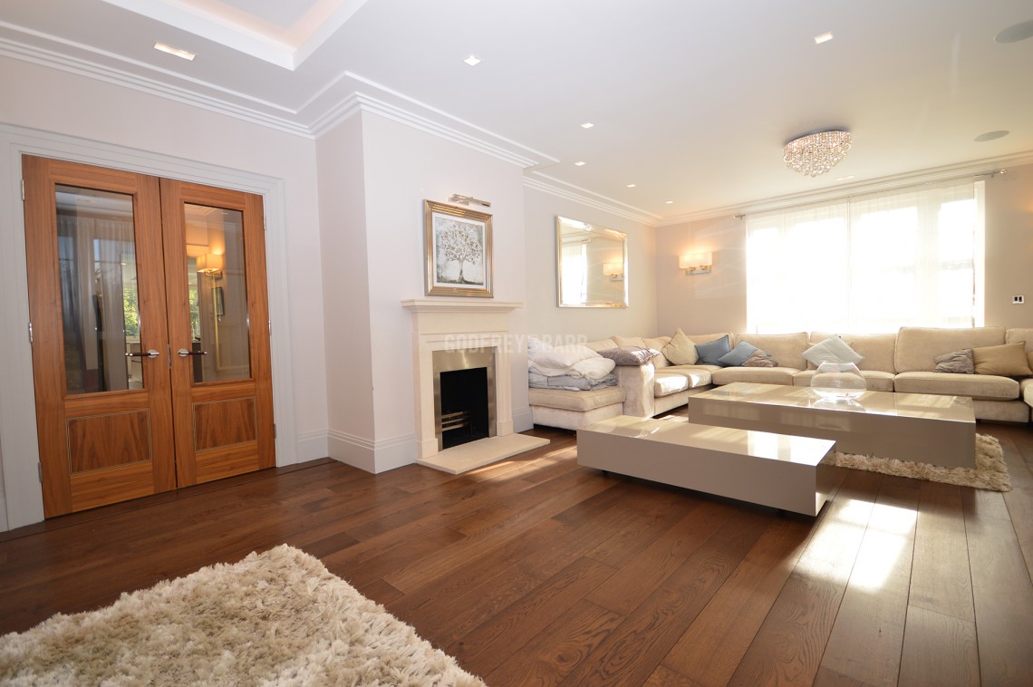 Images for Wood Farm Close, Stanmore