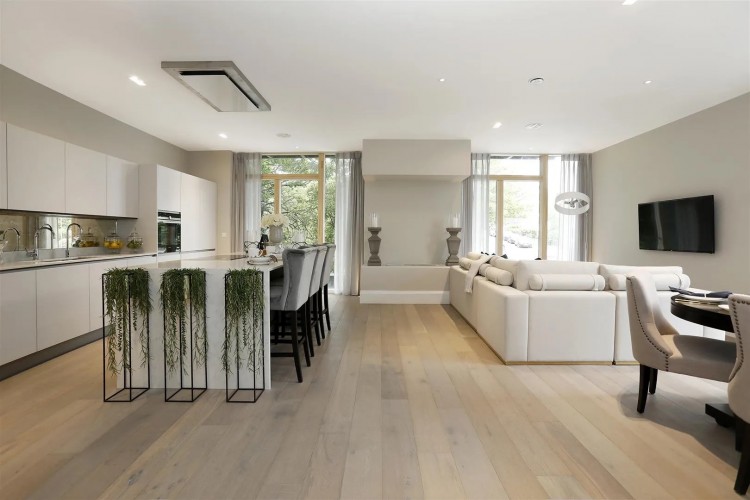 View Full Details for Finchley Road, Hampstead borders
