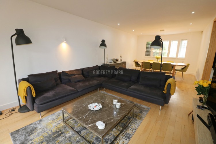 View Full Details for Vivian Way, Hampstead Garden Suburb