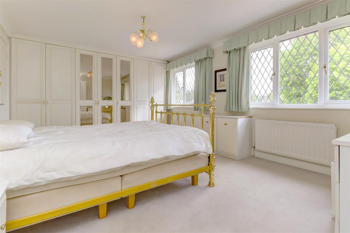 Images for Links Drive, Elstree
