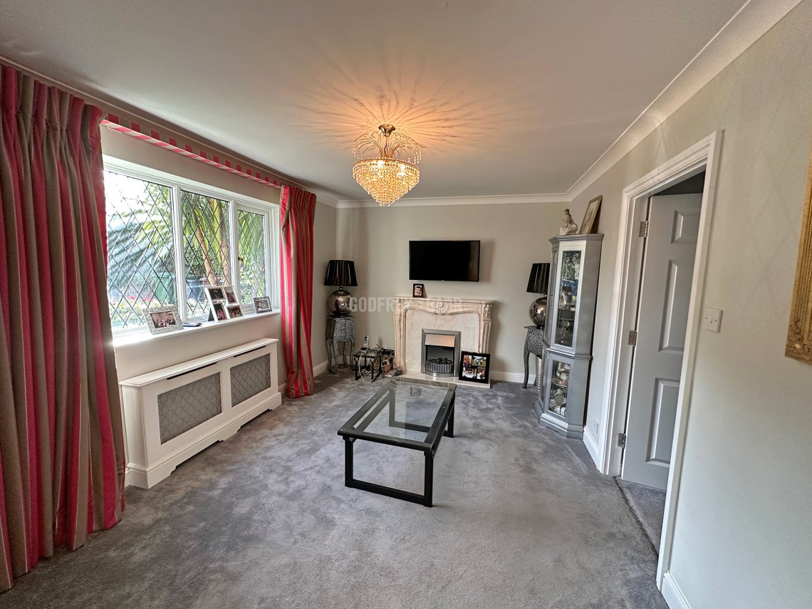 Images for Links Drive, Elstree