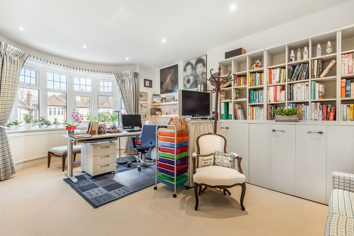 Images for Bancroft Avenue, Hampstead Garden Suburb borders / East Finchley