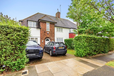 Ossulton Way, Hampstead Garden Suburb