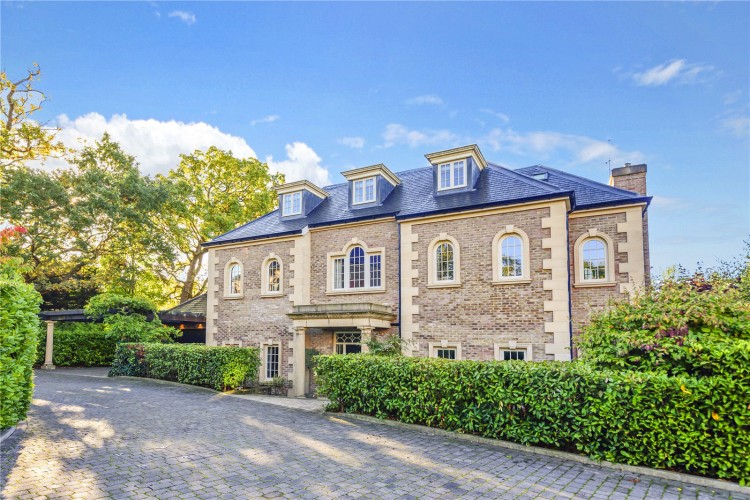 View Full Details for Chesham Close, Mill Hill
