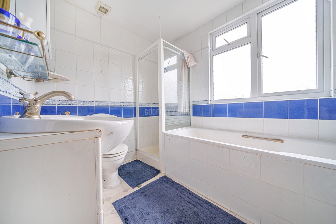 Images for Clifton Avenue, Finchley