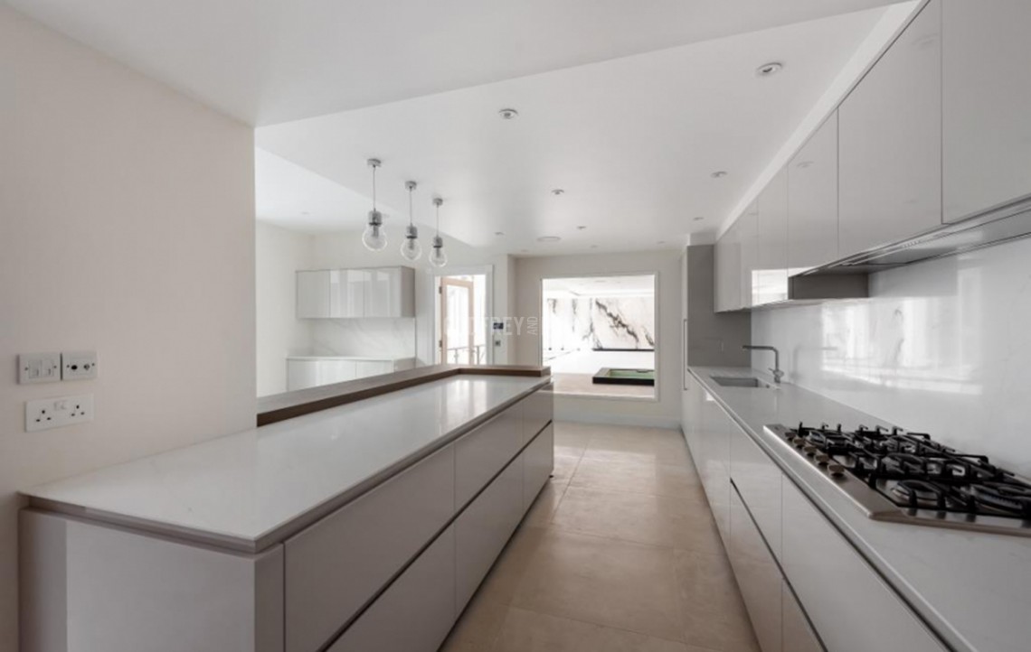 Images for The Bishops Avenue, London