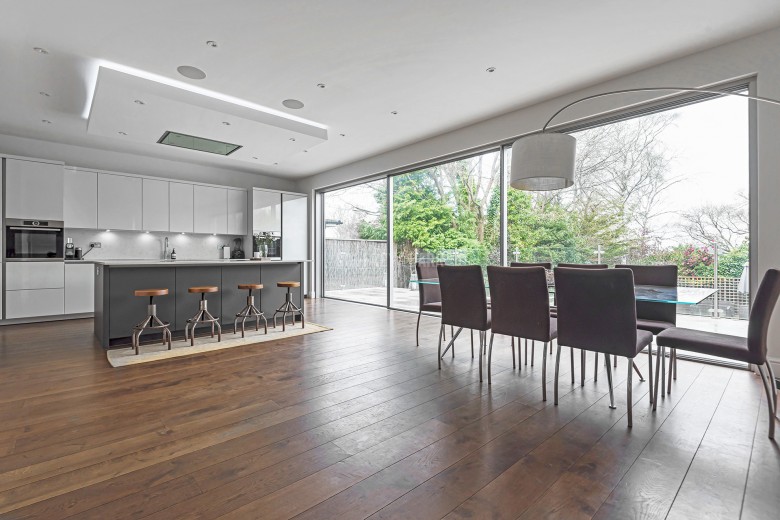 Kings Road, Arkley