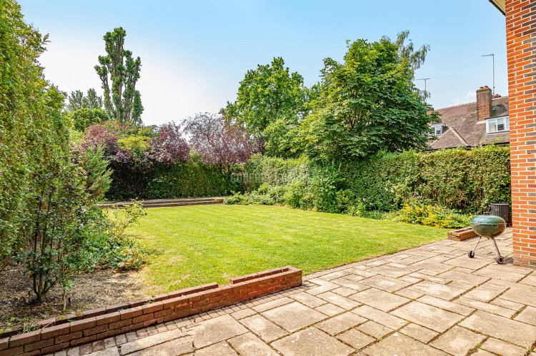 View Full Details for Holne Chase, Hampstead Garden Suburb