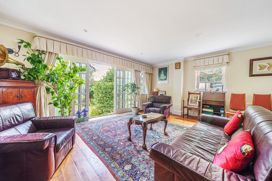 Images for White Lodge, Mill Hill Village