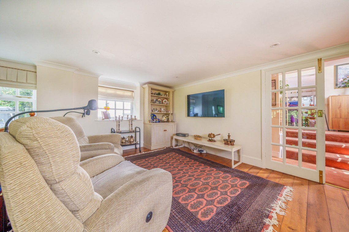 Images for White Lodge, Mill Hill Village