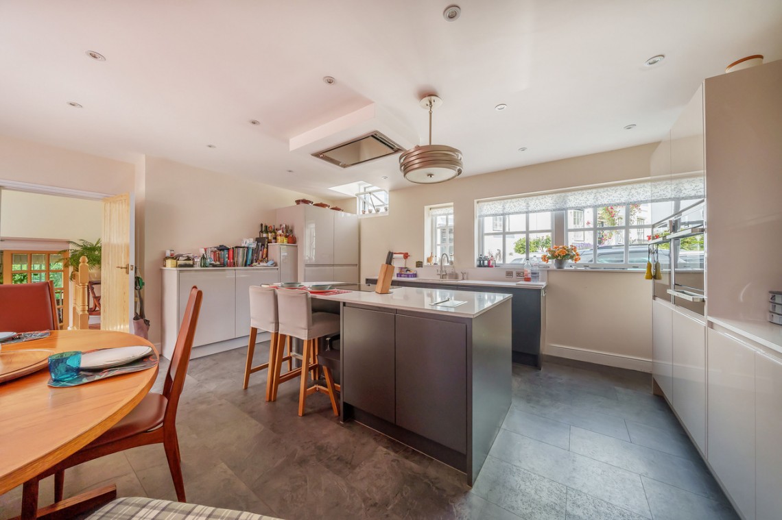Images for White Lodge, Mill Hill Village