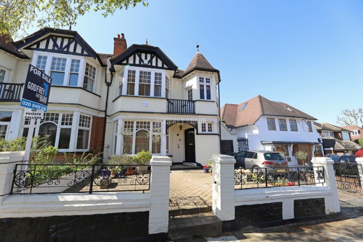 View Full Details for Church Crescent, Finchley