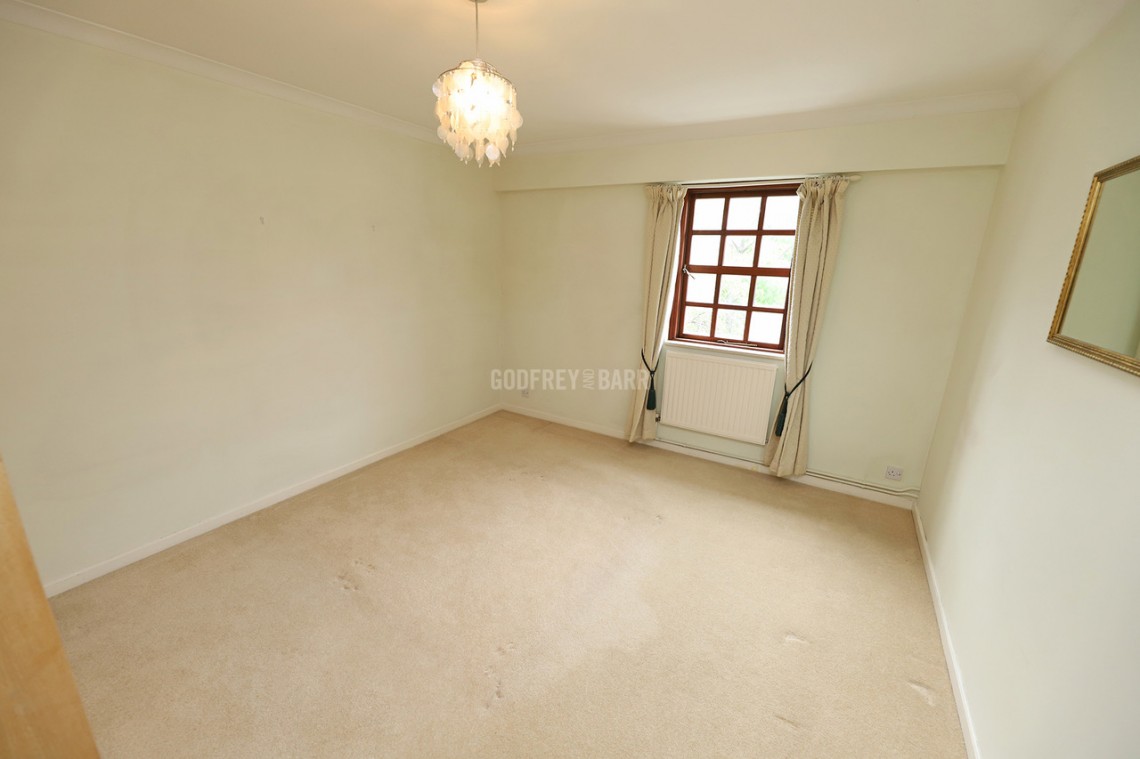 Images for Elsinore Gardens, Golders Green borders, Cricklewood