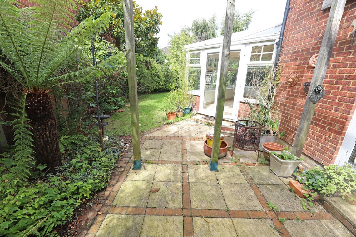Images for Elsinore Gardens, Golders Green borders, Cricklewood