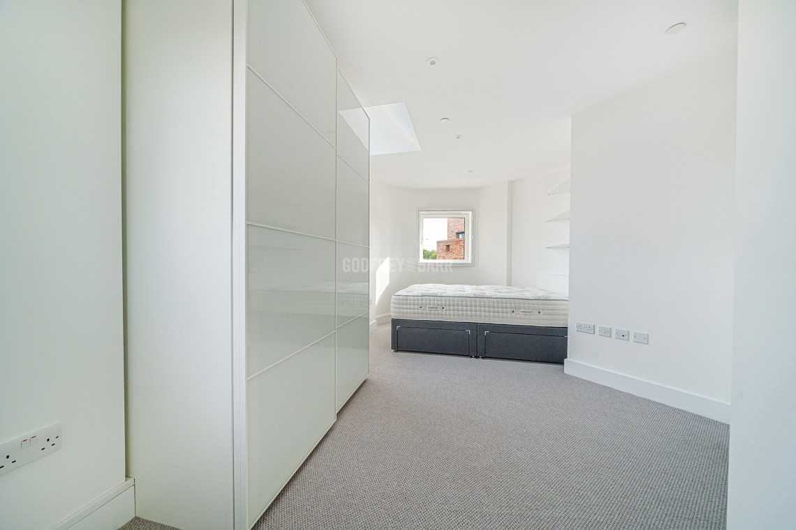 Images for Edgewood Mews, Finchley