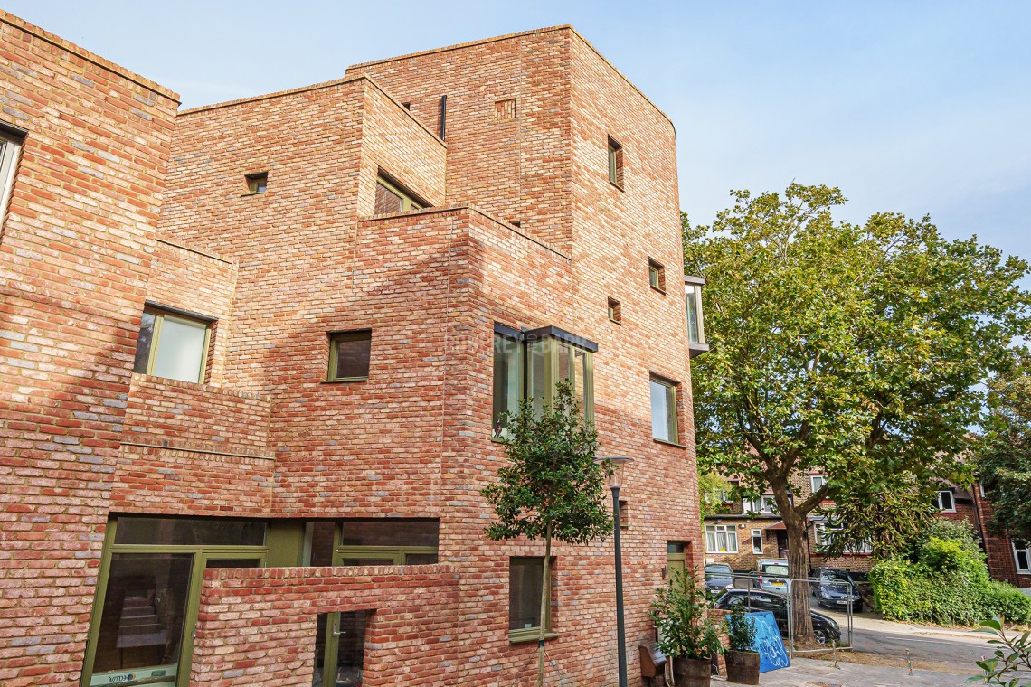 Images for Edgewood Mews, Finchley