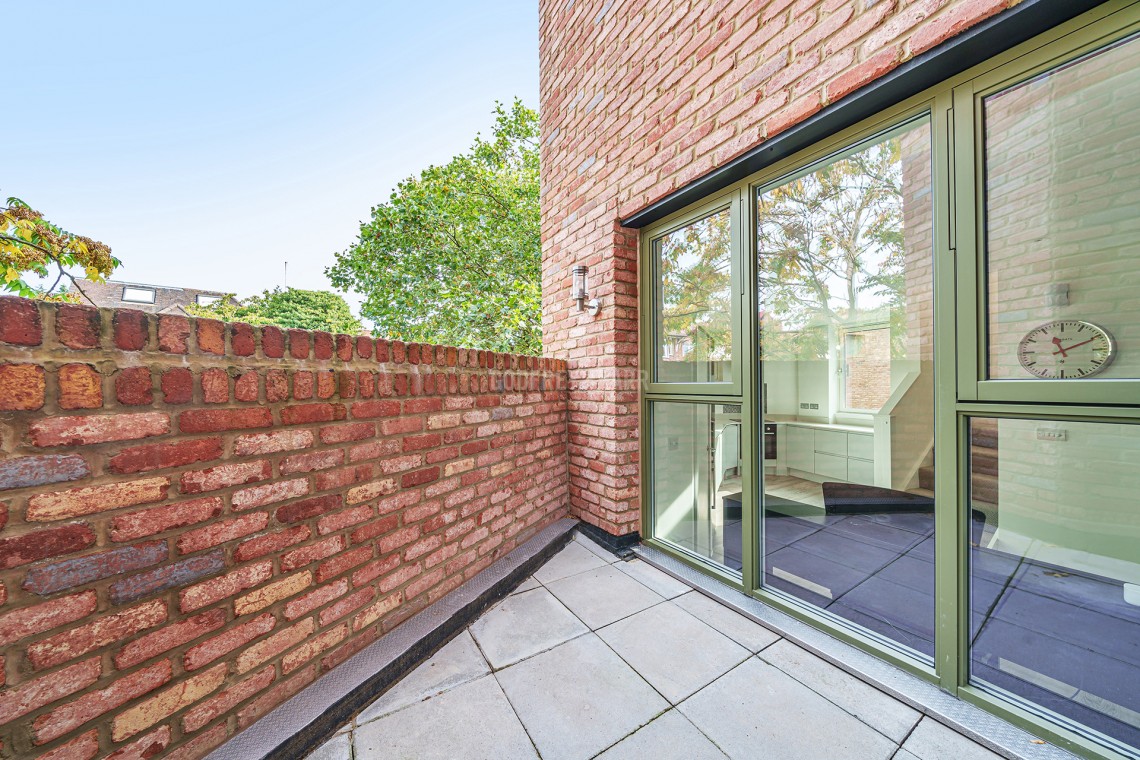 Images for Edgewood Mews, Finchley