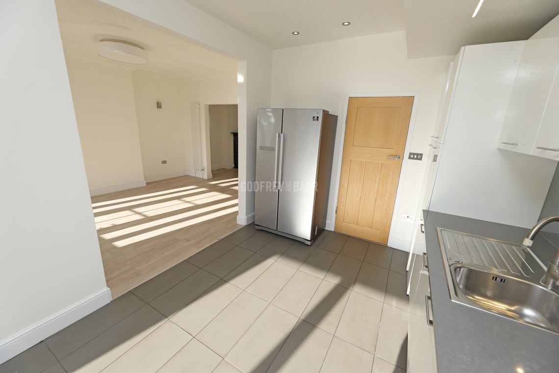Images for Corringham Road, Hampstead Garden Suburb Borders / Golders Green