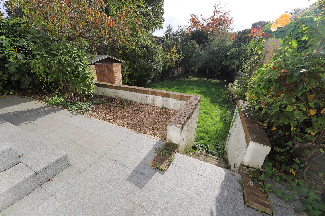 Images for Corringham Road, Hampstead Garden Suburb Borders / Golders Green
