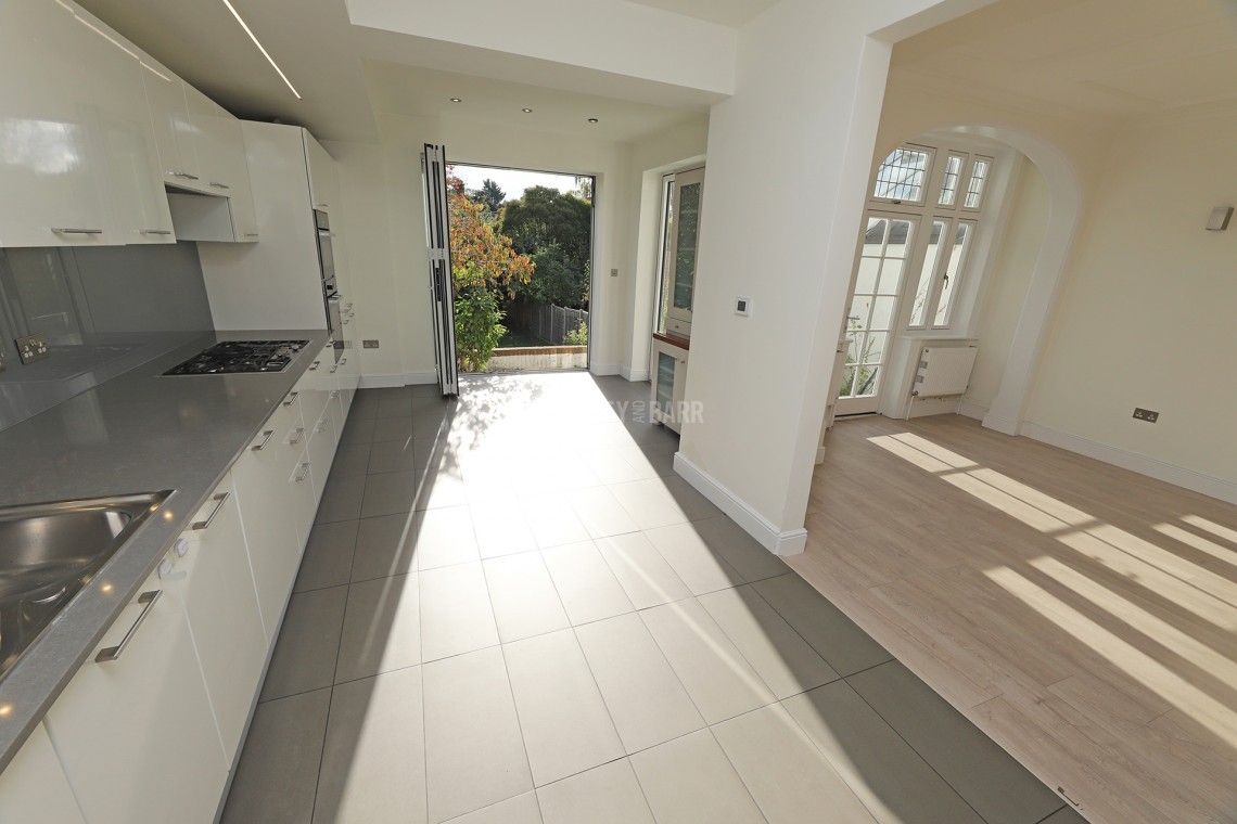 Images for Corringham Road, Hampstead Garden Suburb Borders / Golders Green