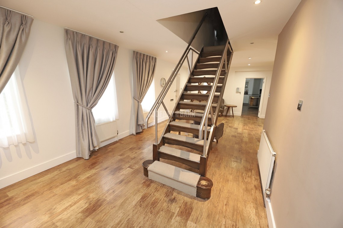 Images for Marsh Lane, Mill Hill