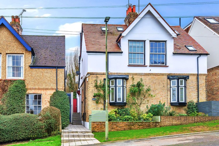 View Full Details for Hillview Road, Mill Hill Village