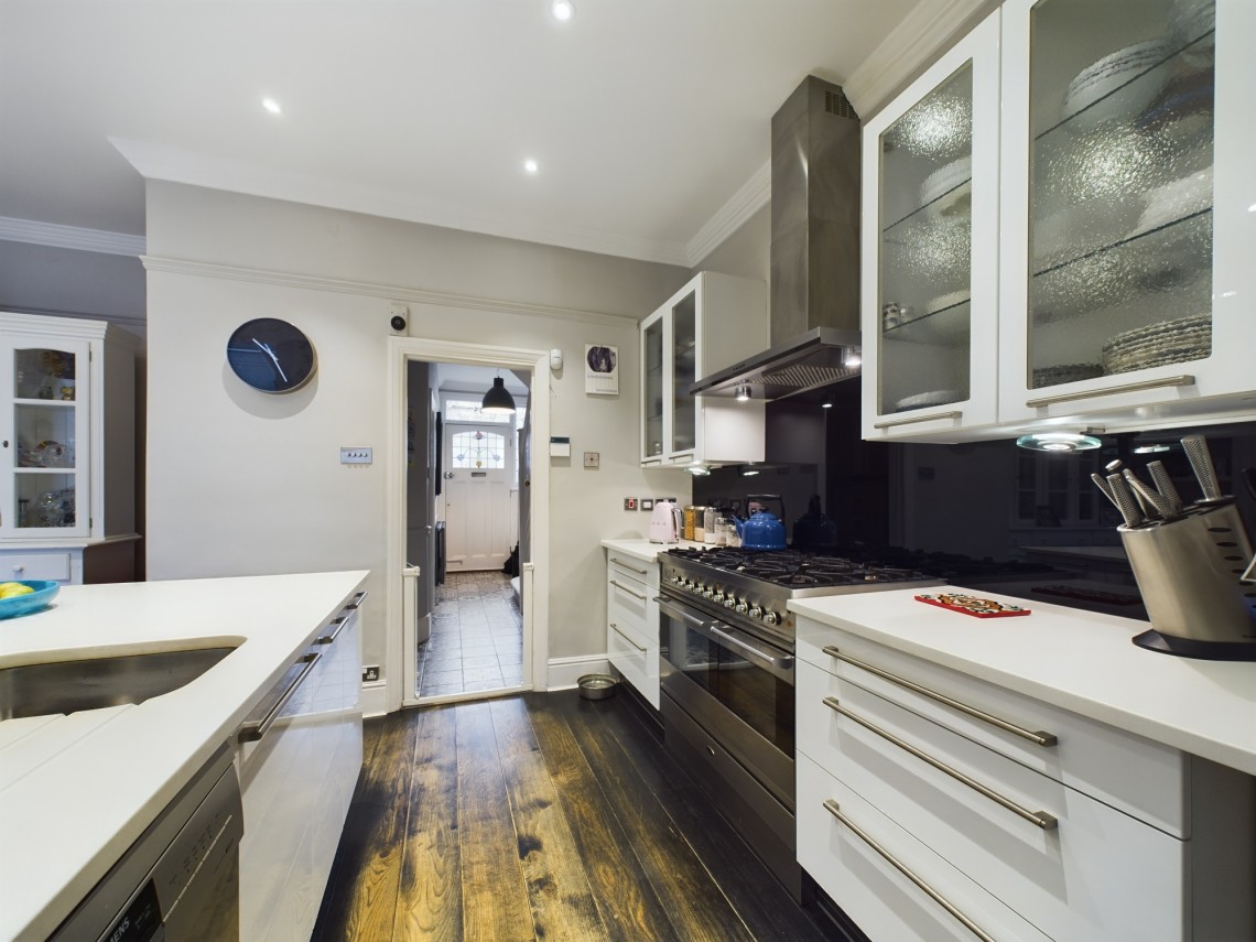 Queens Avenue, Finchley, 4 bedroom, SemiDetached