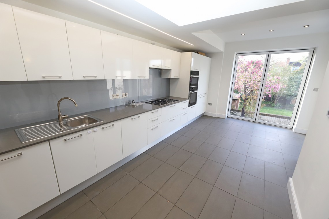 Images for Corringham Road, Hampstead Garden Suburb borders / Golders Green