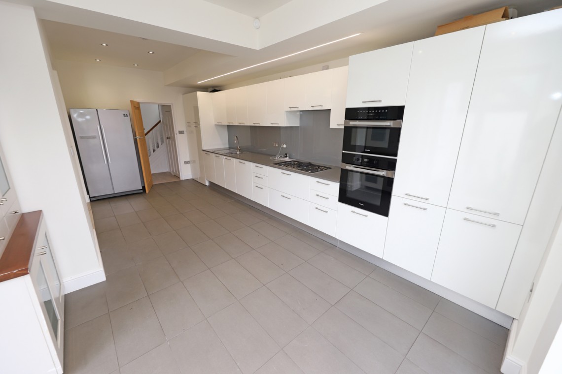 Images for Corringham Road, Hampstead Garden Suburb borders / Golders Green