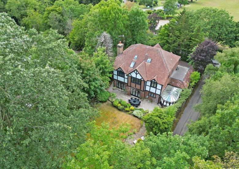 Wise Lane, Mill HIll