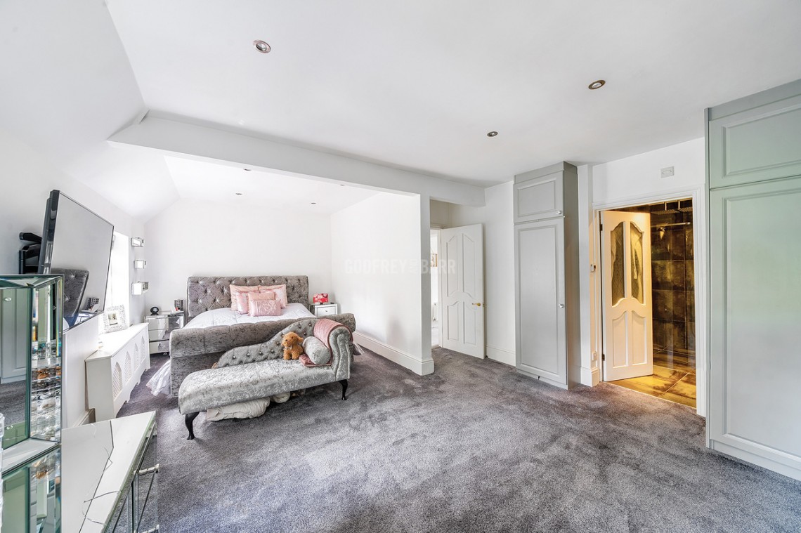 Images for Oakridge Avenue, Radlett