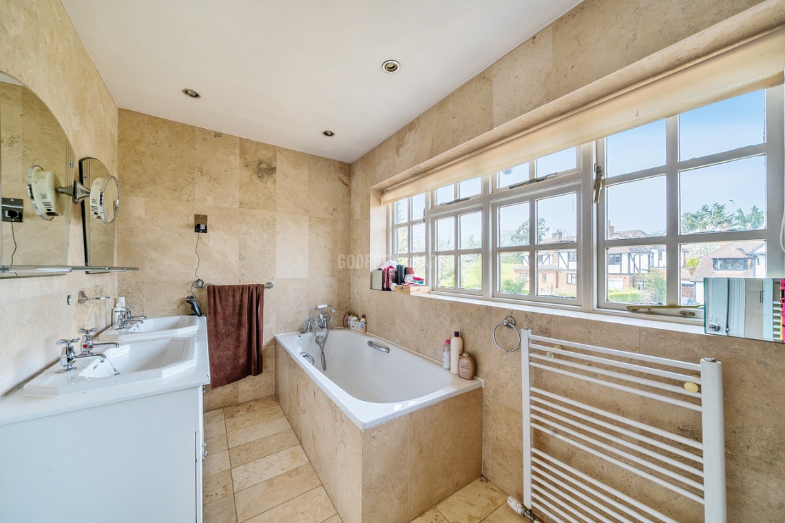 Images for Oakridge Avenue, Radlett