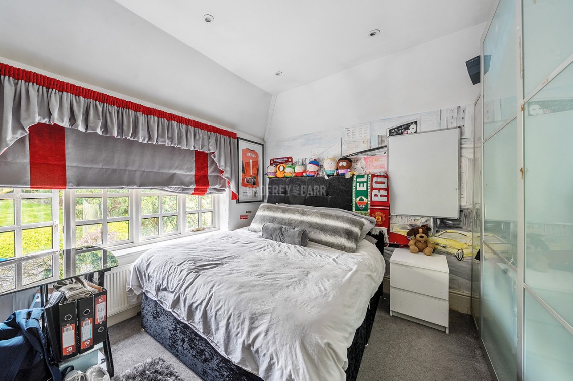 Images for Oakridge Avenue, Radlett
