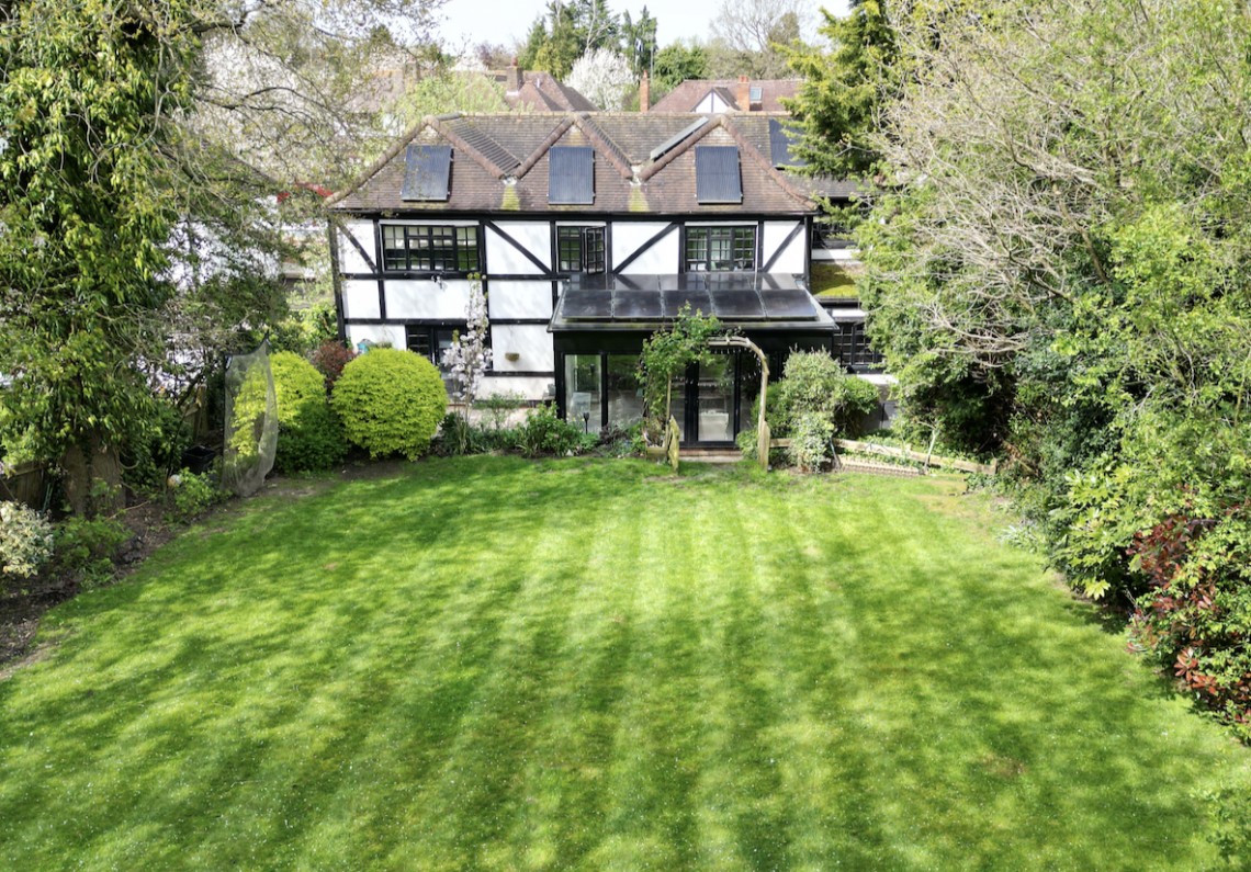 Images for Oakridge Avenue, Radlett