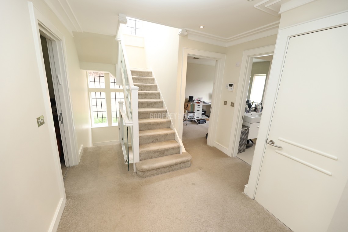 Images for Kingsley Way, Hampstead Garden Suburb