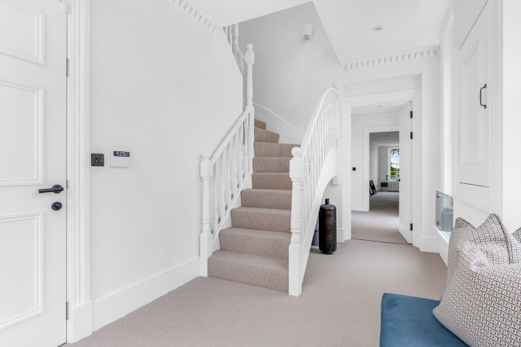 View Full Details for Rosary Manor, Mill Hill Village
