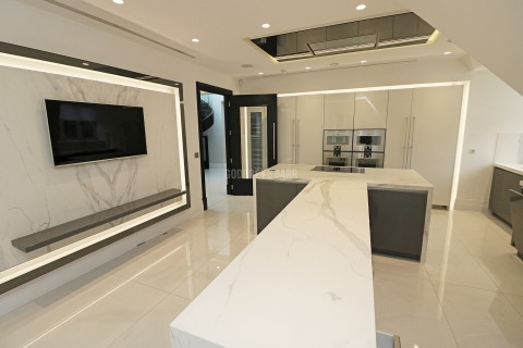 Camlet Way, Hadley Wood