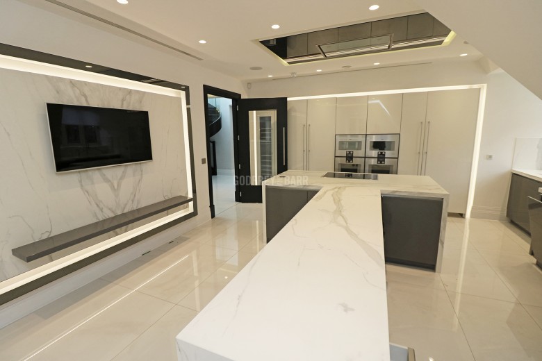 Camlet Way, Hadley Wood