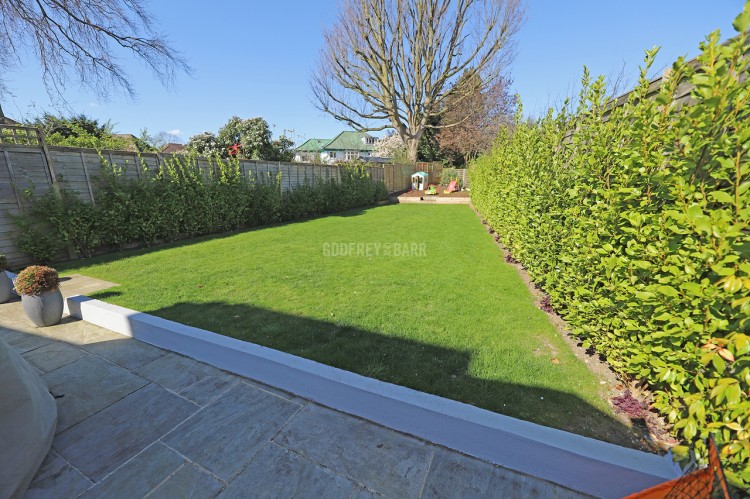 View Full Details for Abbots Gardens, East Finchley / Hampstead Garden Suburb borders