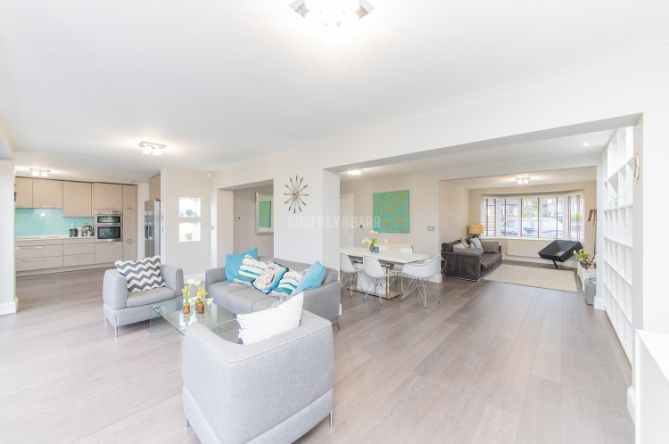 View Full Details for Bishops Avenue, Elstree