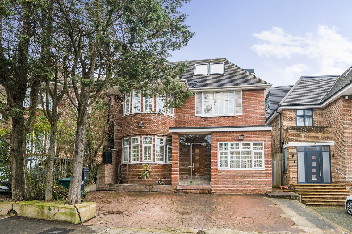 Images for Beaufort Drive, Hampstead Garden Suburb borders