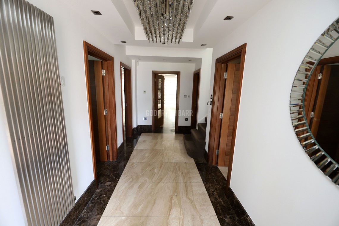 Images for Beaufort Drive, Hampstead Garden Suburb borders